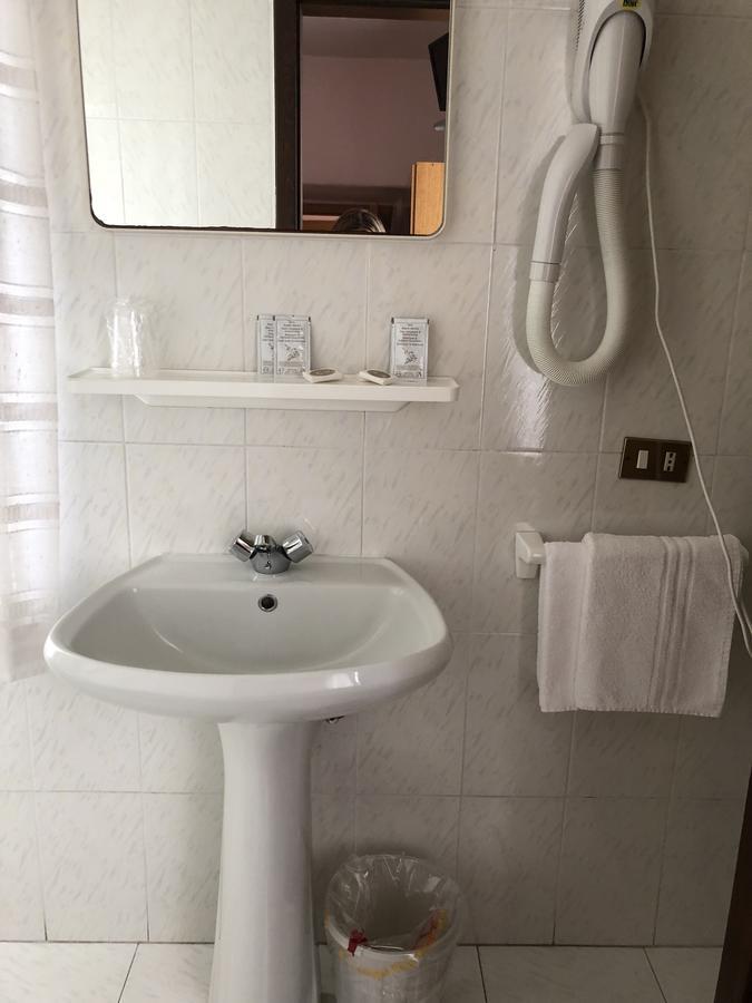 Albergo Miravalle Levico Terme Kültér fotó