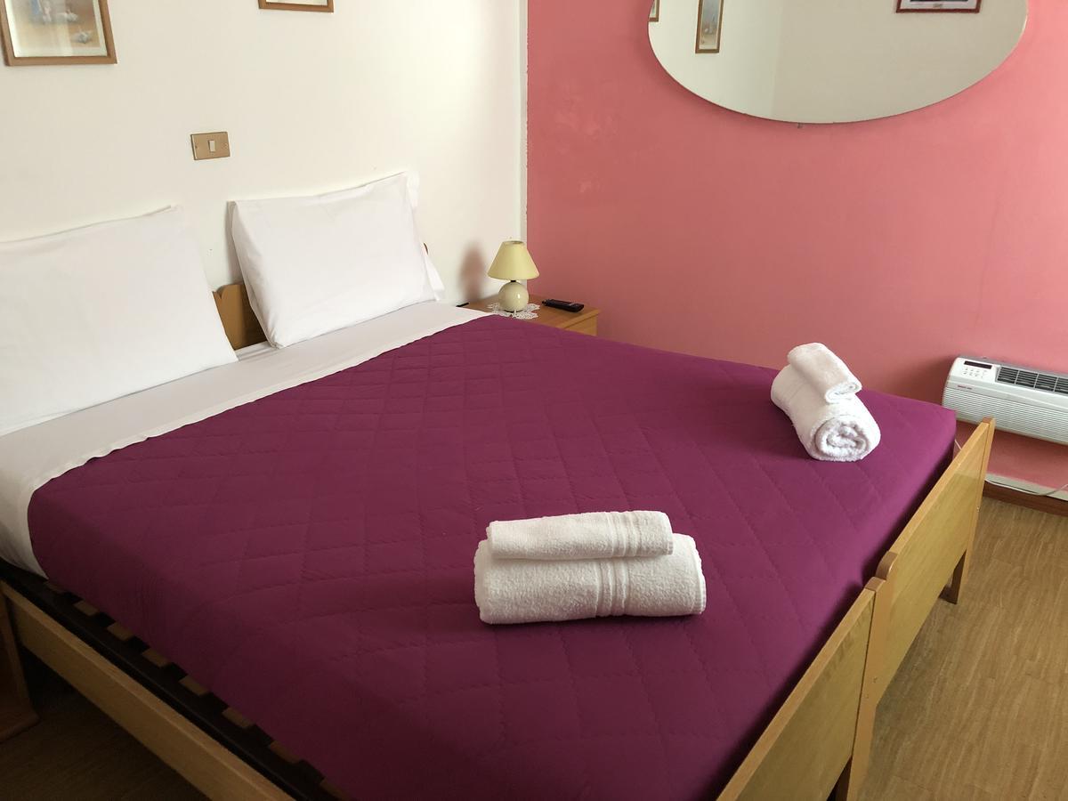 Albergo Miravalle Levico Terme Kültér fotó